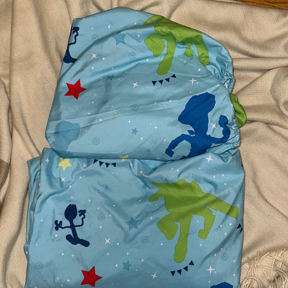 Toy Story 4 twin fitted and flat sheets EUC